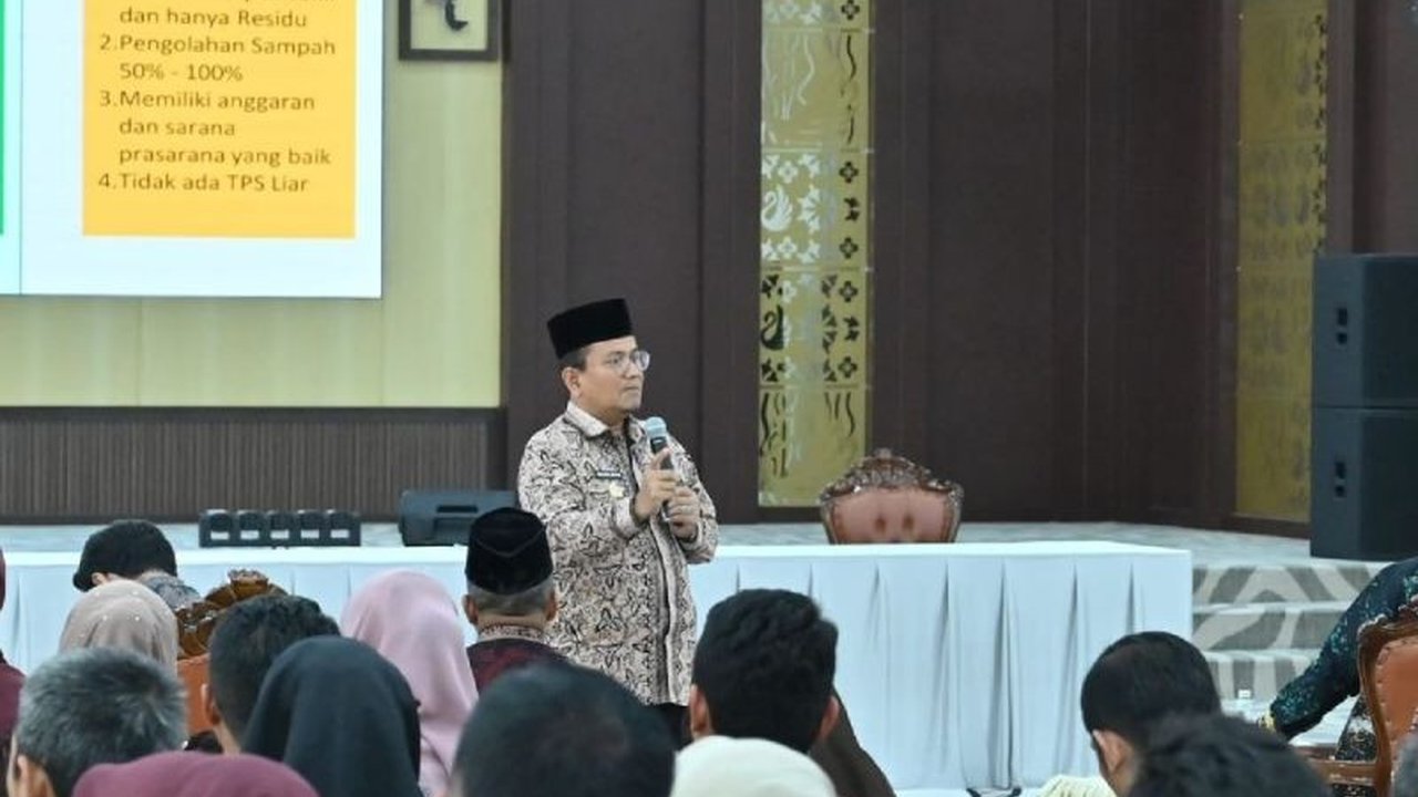 Kota Jambi serius berbenah! Dengan penerapan sistem Sanitary Landfill, mereka siap menghadapi penilaian Adipura 2025. Akankah upaya ini membuahkan hasil?