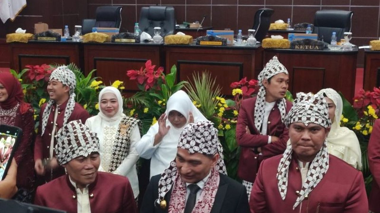 Wakil Gubernur Banten menyoroti kebersihan Kota Serang sebagai pekerjaan rumah terbesar Pemkot. Akankah Serang mampu bertransformasi menjadi kota yang lebih bersih dan tertata?