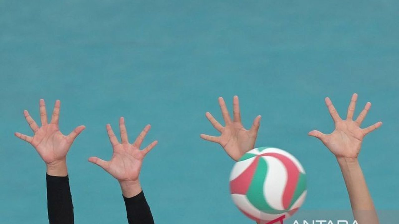 Timnas Voli Putri Indonesia berjuang keras di Klasemen SEA V League, hadapi Filipina demi posisi ketiga. Mampukah mereka bangkit setelah dua kekalahan beruntun?