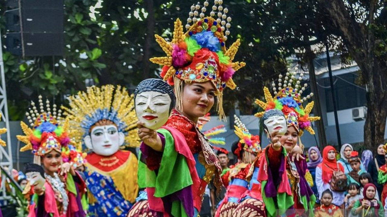 Ketua Umum LKB berharap Lembaga Adat Betawi di Jakarta menjadi sarana penyalur aspirasi masyarakat pasca-perubahan status Jakarta, mendorong kolaborasi strategis dengan Pemprov DKI.