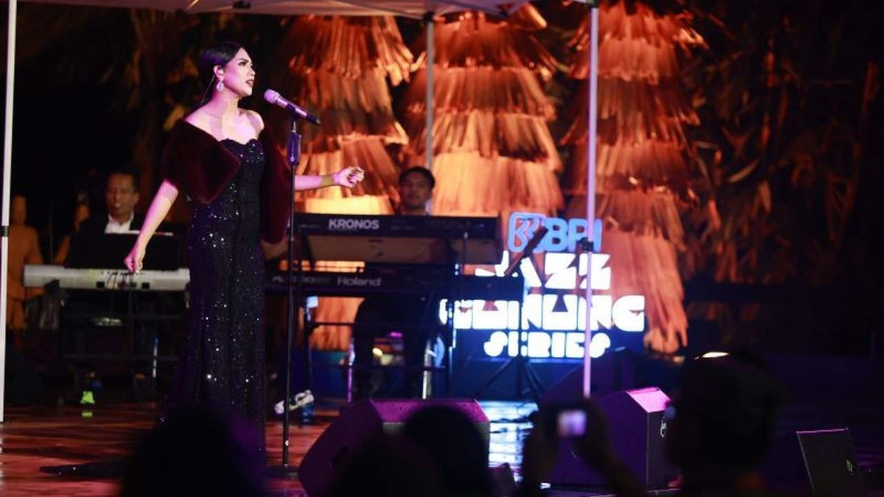 BRI Jazz Gunung Ijen secara konsisten memperkaya segmentasi pariwisata di Banyuwangi, memadukan keindahan alam Gunung Ijen dengan harmoni musik jazz.