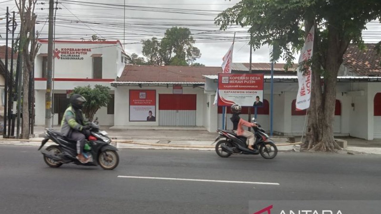 Pemerintah Kabupaten Bantul segera mengevaluasi operasional Kopdes Merah Putih yang gerainya sering tutup pasca-peluncuran nasional. Ada apa di balik kendala ini?