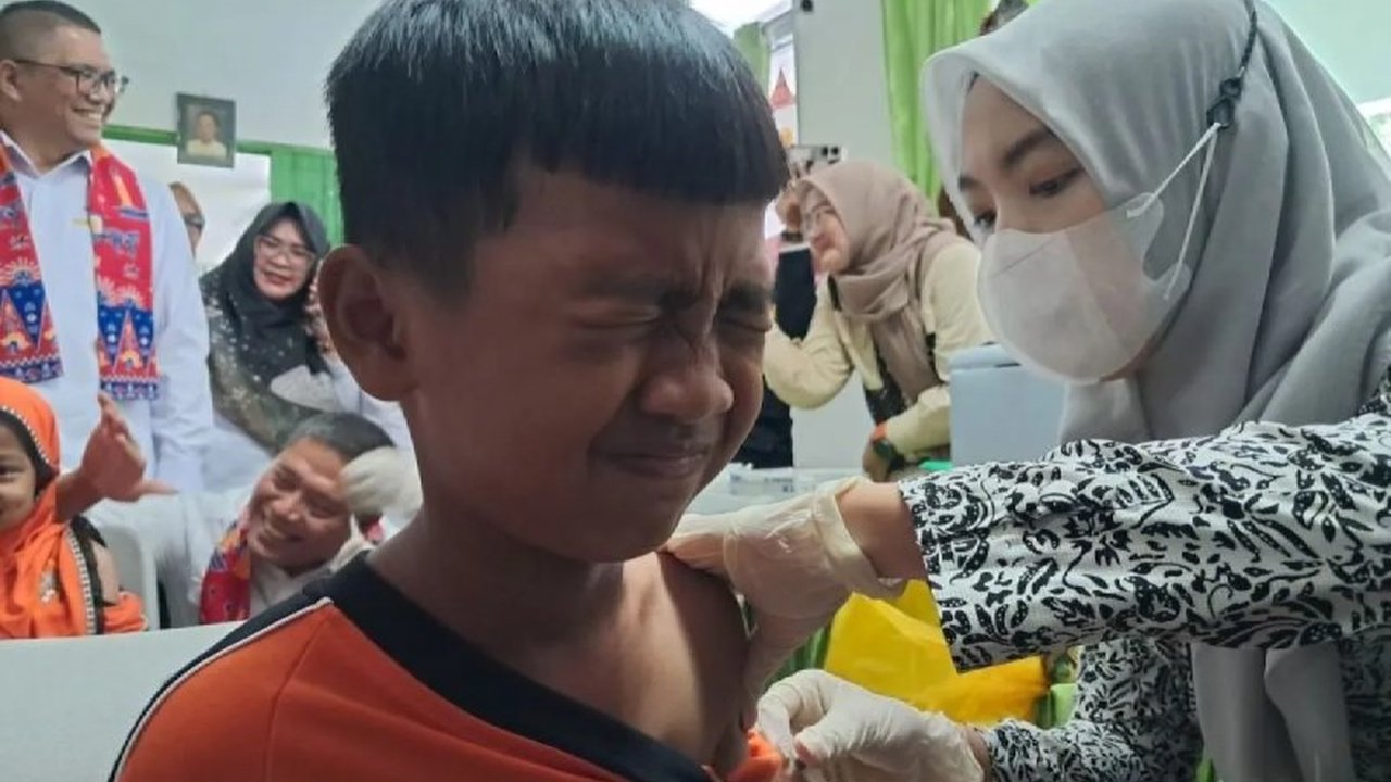 Pemerintah Provinsi DKI Jakarta memperluas cakupan Program CKG Sekolah DKI, kini menyasar anak-anak tak bersekolah. Apa saja manfaat dan targetnya?