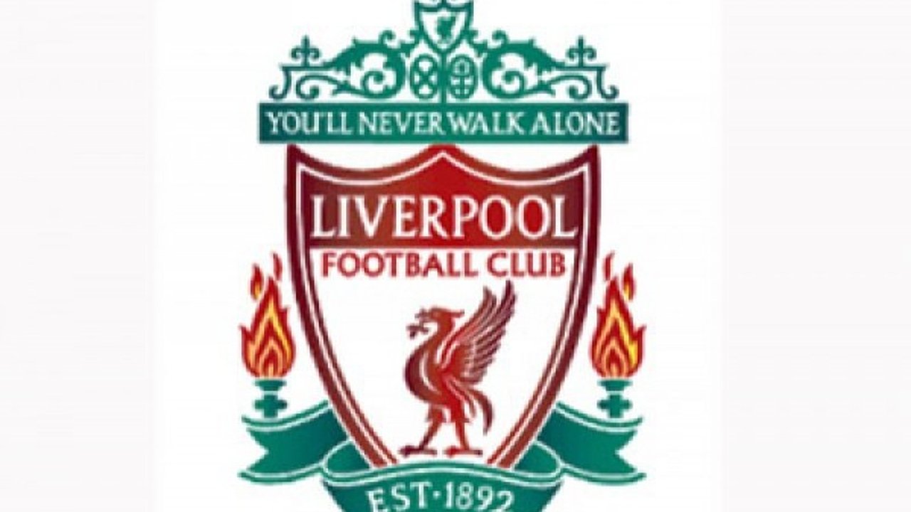 Pelatih baru Liverpool, Arne Slot, menyoroti rapuhnya pertahanan Liverpool pasca kekalahan di Community Shield. Timnya butuh perbaikan segera sebelum Liga Inggris dimulai.