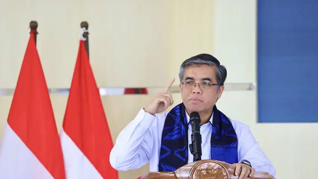 Menteri Ketenagakerjaan, Yassierli. Pemerintah telah menetapkan perubahan Surat Keputusan Bersama (SKB) 3 Menteri tentang Hari Libur Nasional dan Cuti Bersama Tahun 2025, yang menetapkan 18 A