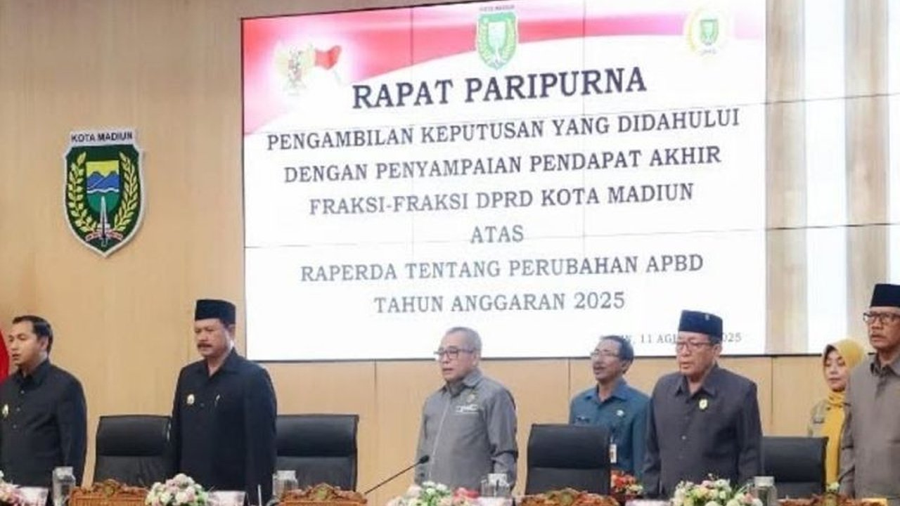 DPRD Kota Madiun resmi menyetujui Rancangan Peraturan Daerah (Raperda) Perubahan APBD 2025, menandai babak baru optimalisasi pembangunan daerah serta komitmen menuju kota bebas sampah.