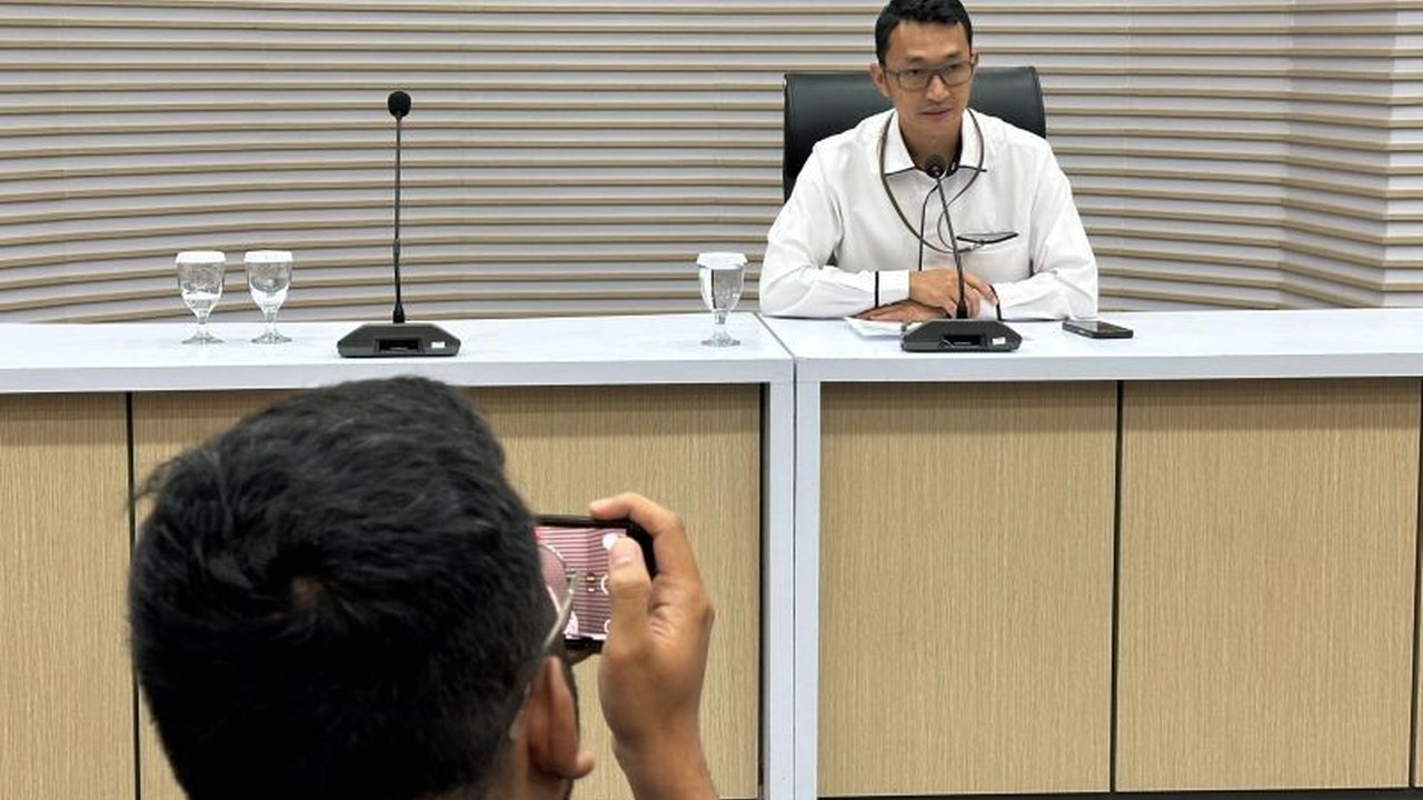 KPK sedang mengusut dugaan suap kepada pejabat Kementerian Agama terkait kasus korupsi kuota haji 2023-2024, dengan potensi kerugian negara mencapai triliunan rupiah. Apa saja temuan awal KPK?