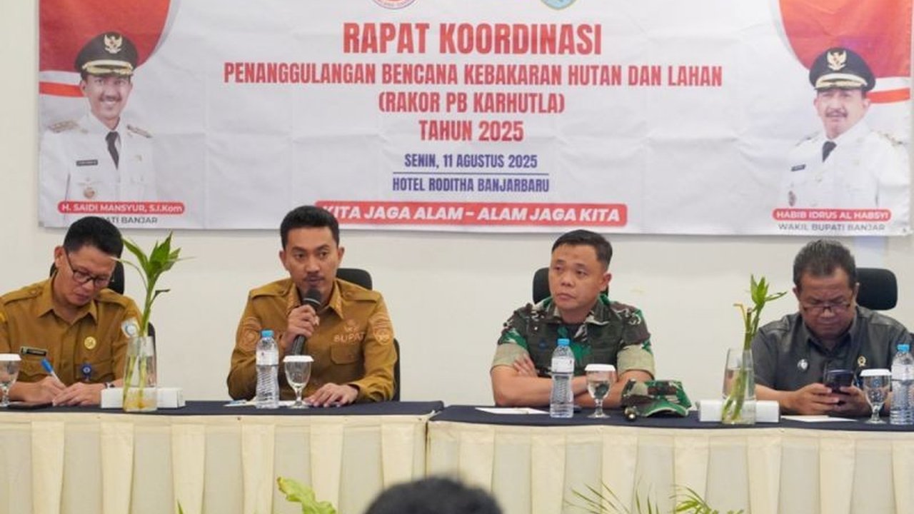 Pemerintah Kabupaten Banjar menetapkan status Siaga Darurat Karhutla setelah 165 titik api terdeteksi, mengancam lingkungan dan kesehatan. Apa langkah selanjutnya?