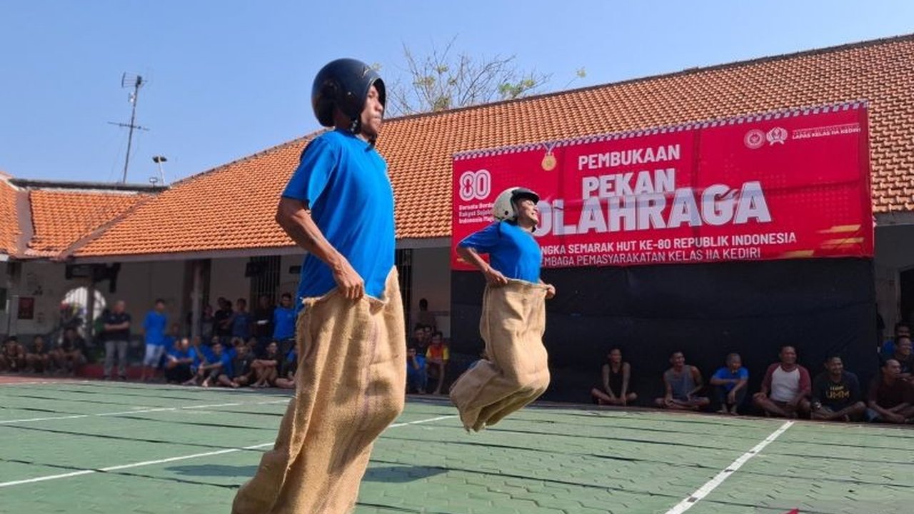 Lapas Kediri menggelar Pekan Olahraga yang melibatkan Warga Binaan Pemasyarakatan (WBP) untuk memeriahkan HUT Ke-80 RI. Bagaimana sportivitas mereka diuji?
