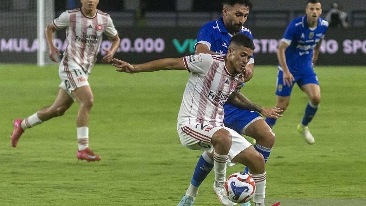 Persib Bandung meraih 'pelajaran berharga' usai uji coba kontra Western Sydney Wanderers, bekal penting hadapi BRI Super League dan AFC Champions League II.