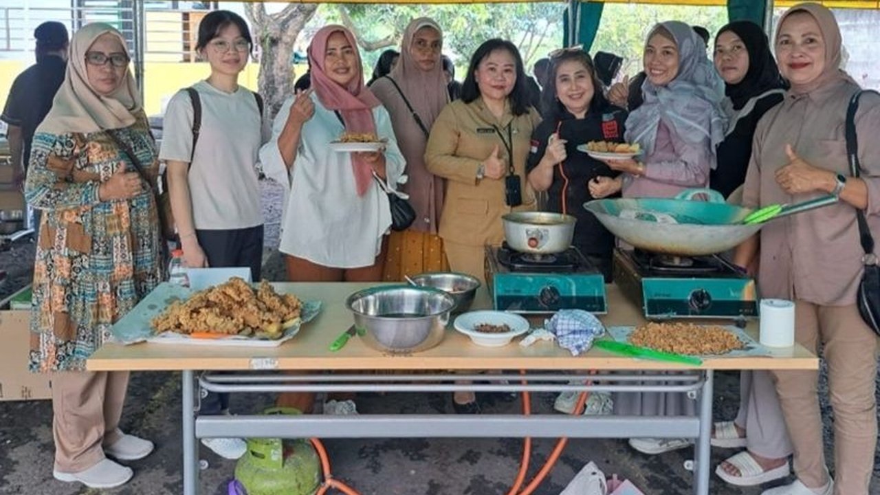 Suku Dinas KPKP Jakarta Barat sukses menyelenggarakan pelatihan Diversifikasi Olahan Pangan Peternakan bagi 100 peserta, membekali mereka untuk jadi UMKM handal.