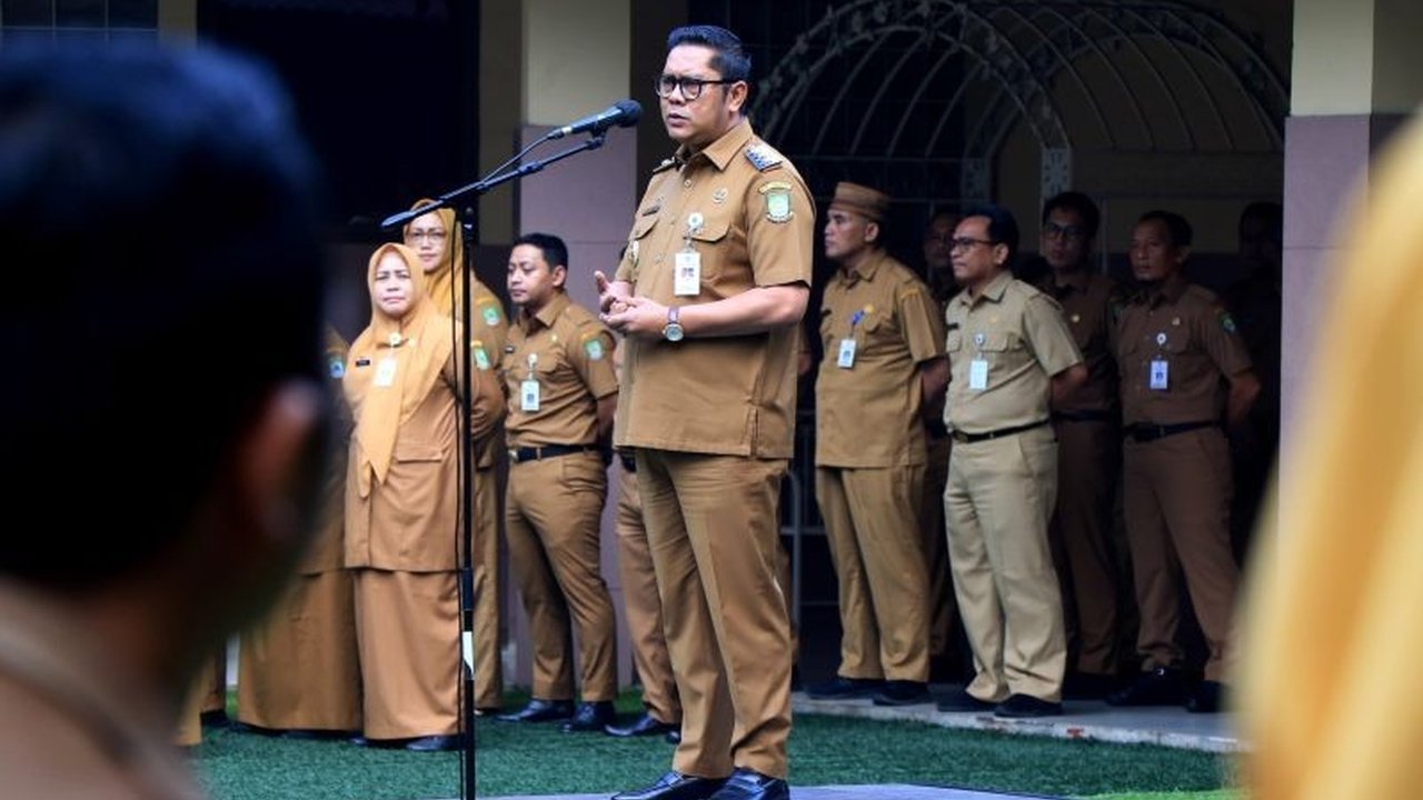 Dalam rangka menyemarakkan HUT Ke-80 RI, Pemkot Tangerang menginstruksikan pegawainya terlibat aktif dan menggandeng ormas untuk memperkuat semangat kebersamaan.