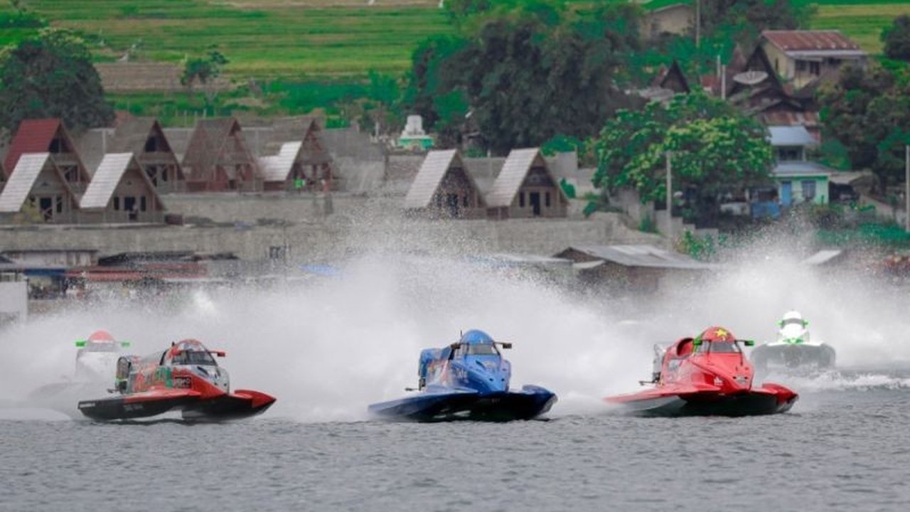 Saksikan Kejuaraan Dunia Aquabike Danau Toba 2025 di Balige! Simak jadwal lengkap balapan Endurance dan Pro Circuit World Championship yang siap menggebrak perairan Danau Toba.