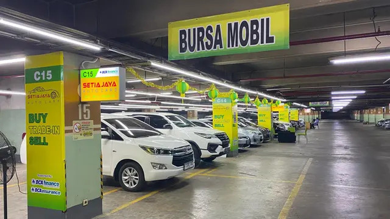 Pameran 'Bursa Mobil Second' berlangsung di Mangga 2 Mall. (ist)