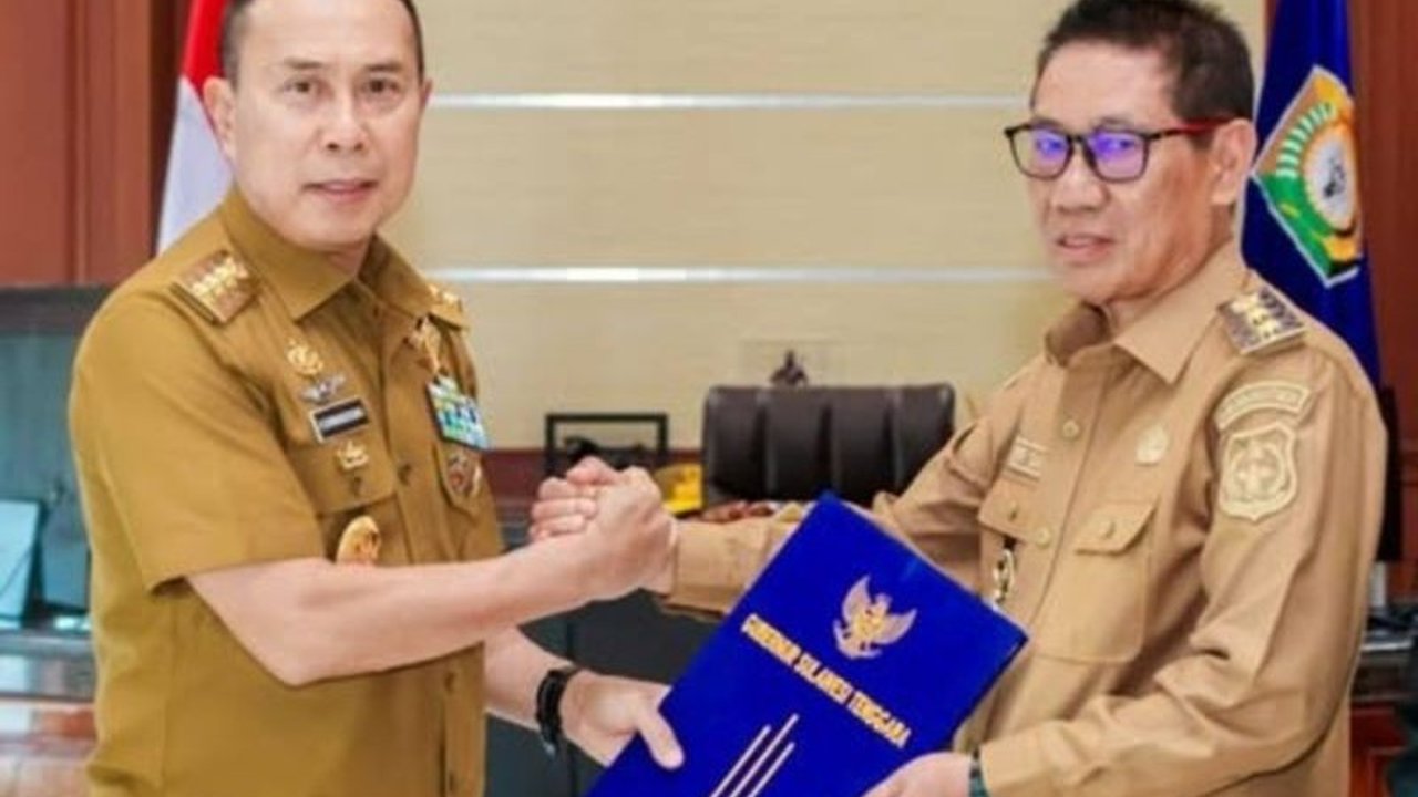 Wakil Bupati Kolaka Timur, Yosep Sahaka, resmi ditunjuk sebagai Plt Bupati Kolaka Timur setelah Abd Azis ditahan KPK. Simak langkah cepat Pemprov Sultra menjaga stabilitas pemerintahan.