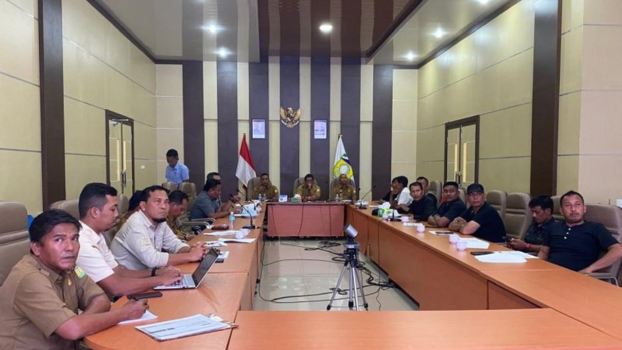 Pemerintah Kabupaten Aceh Besar tingkatkan pengawasan distribusi elpiji bersubsidi 3 kg setelah keluhan masyarakat. Ada apa dengan jutaan tabung yang disalurkan?