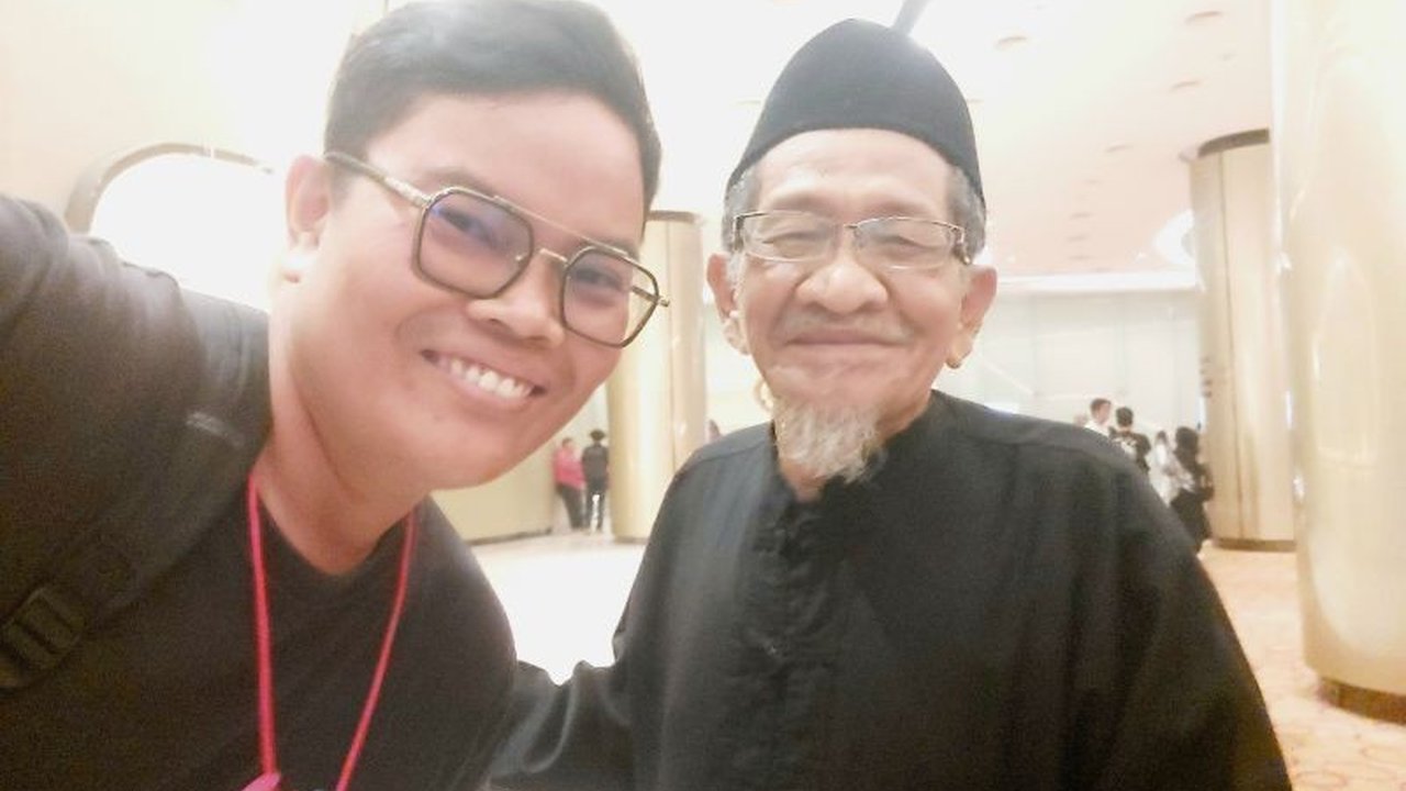 Aktor senior Idrus Madani, pemeran di 'Para Pencari Tuhan', menekankan bahwa kemerdekaan sejati sebuah bangsa tercermin dari Kemandirian Bangsa. Simak pandangannya!