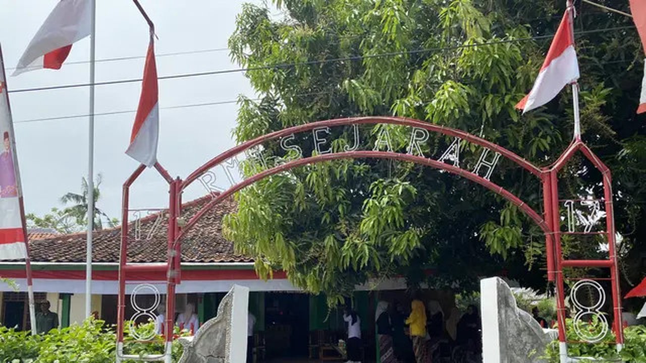 Rumah Pengasingan Bung Karno dan Bung Hatta di Rengasdengklok. (Liputan6.com/Delvira Hutabarat)