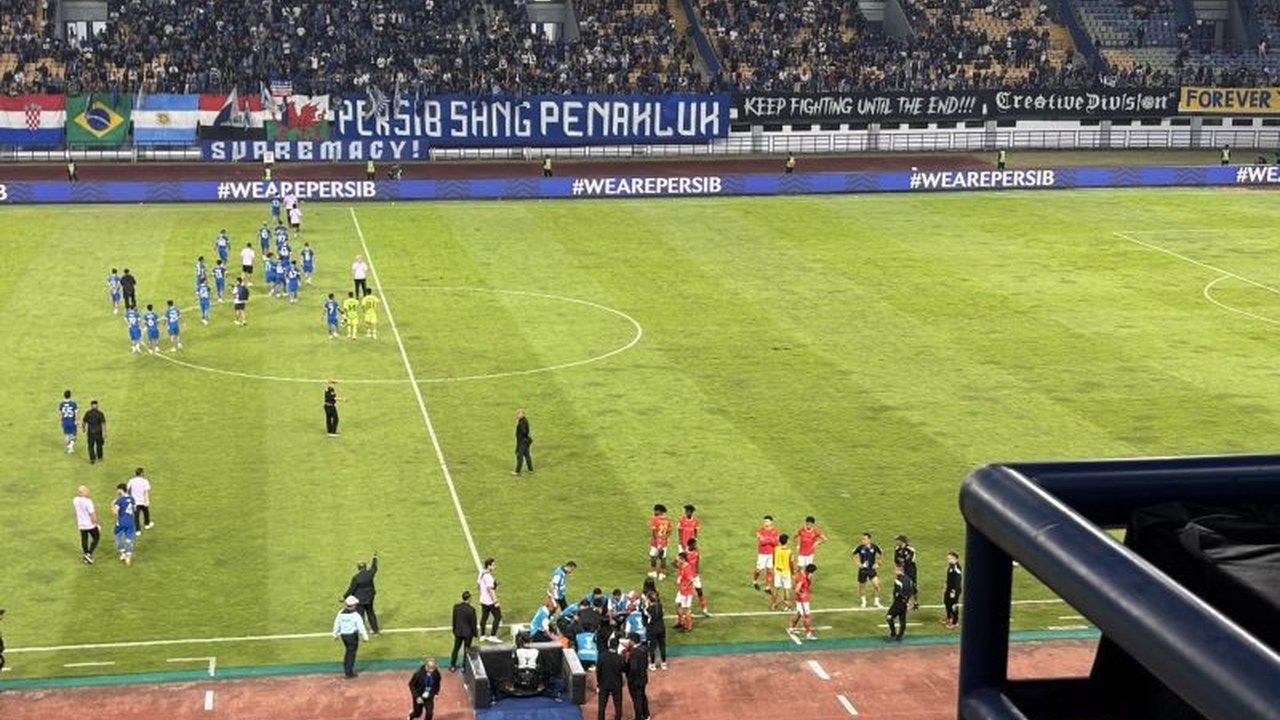 Persib Bandung berhasil mengamankan tiket Persib Lolos ACL II setelah menundukkan Manila Digger FC 2-1 dalam laga sengit di GBLA, membuka asa di kompetisi Asia.