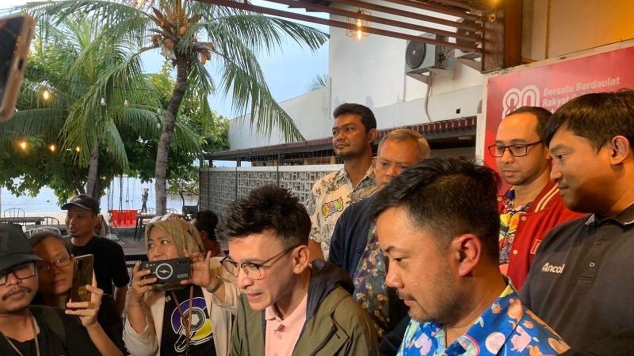 Ancol akan menggelar Upacara Bawah Air Ancol yang unik di Sea World dengan hiu untuk HUT ke-80 RI, menampilkan Ruben Onsu sebagai pengibar bendera.