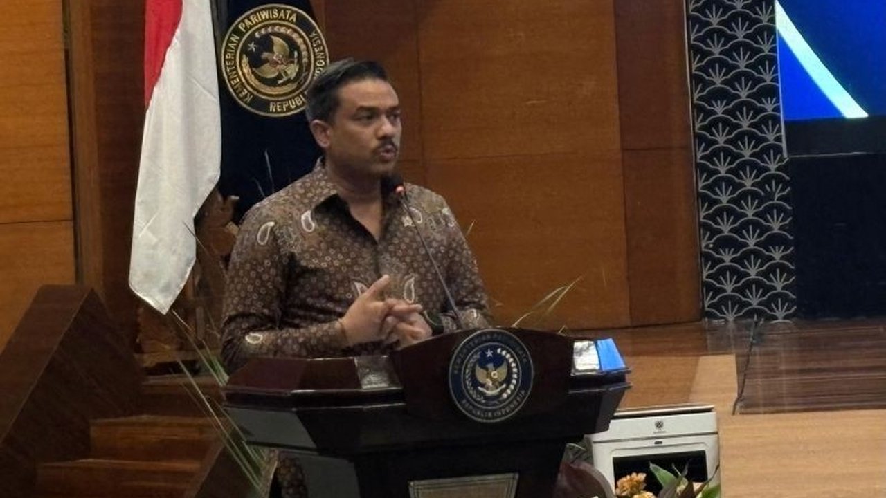 Sinergi Kementerian UMKM dan Pariwisata diproyeksikan mampu menggandakan pemasukan negara. Bagaimana UMKM Pariwisata menjadi motor penggerak ekonomi baru?