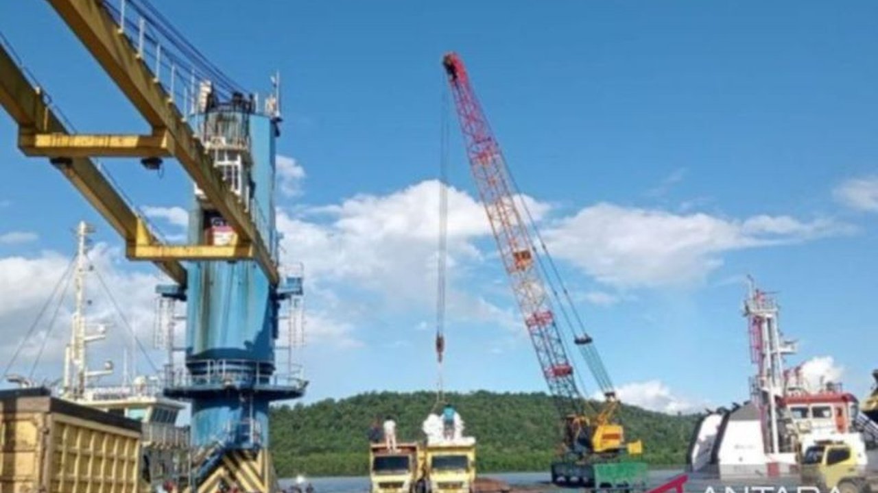 Fakta Menarik Pelabuhan Samudera Batulicin: Bongkar Muat 6.396 Kapal di Triwulan II 2025