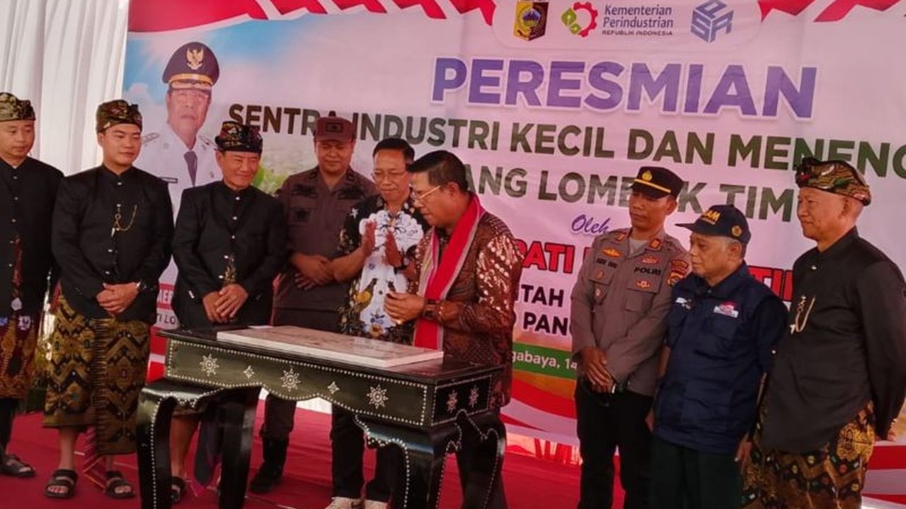 Pabrik Porang Lombok Timur kini difungsikan, mengubah tanaman liar menjadi komoditas bernilai tinggi yang diharapkan mendongkrak ekonomi lokal dan kesejahteraan petani.