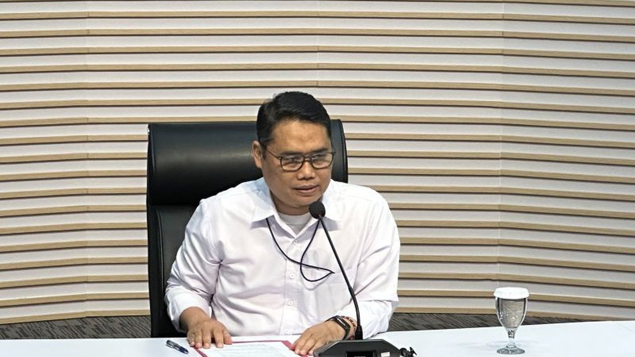 KPK mengajak jamaah haji 2024 untuk bersaksi dalam kasus dugaan korupsi kuota haji di Kementerian Agama 2023-2024. Terungkap, kerugian negara mencapai Rp1 triliun lebih!