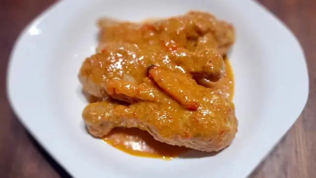 Resep ayam pedas Banywangi. (dok. Cookpad @Yonitaindrasary2611)