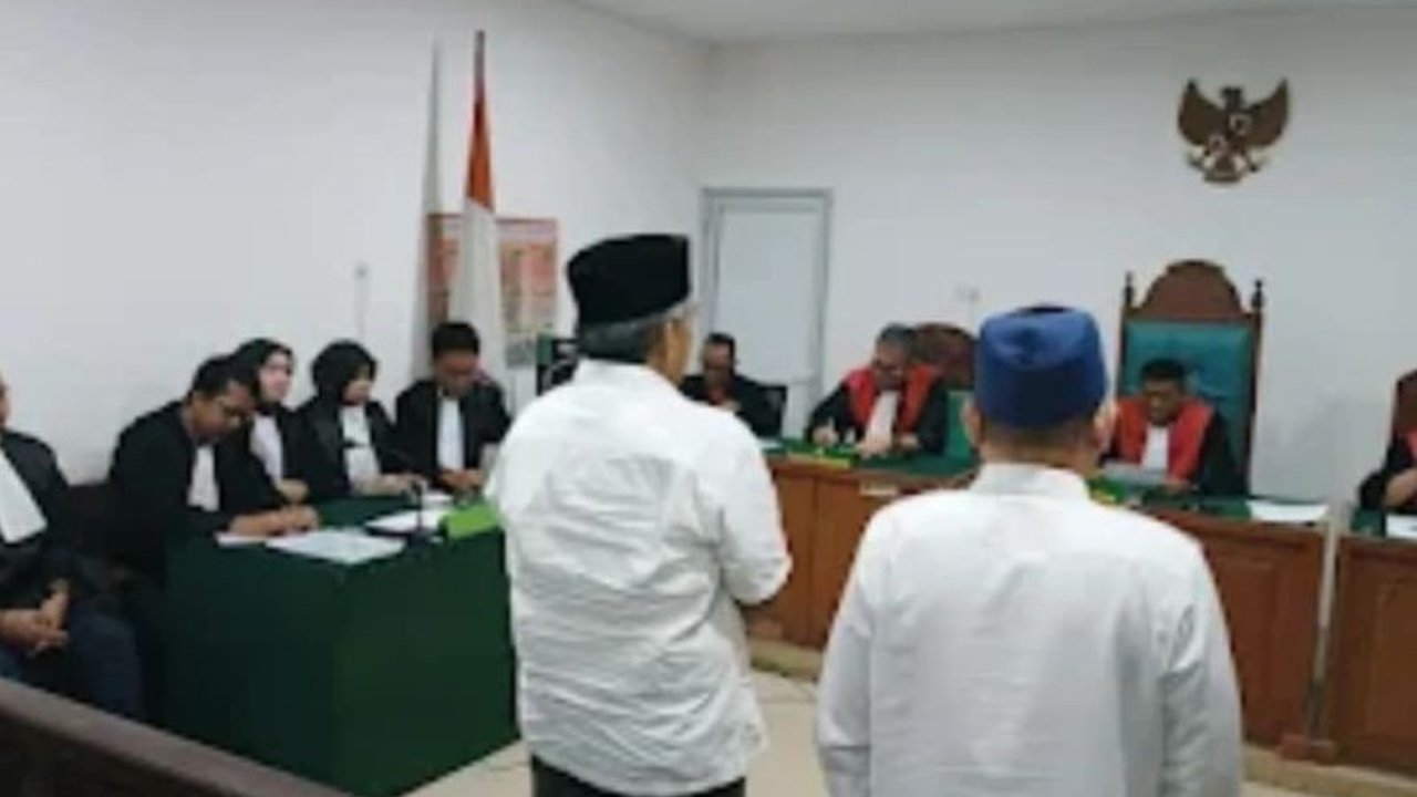 Dua terdakwa kasus korupsi Tol Betung-Tempino divonis 1 tahun 4 bulan penjara oleh Pengadilan Negeri Palembang. Mengapa jaksa langsung ajukan banding atas putusan ini?