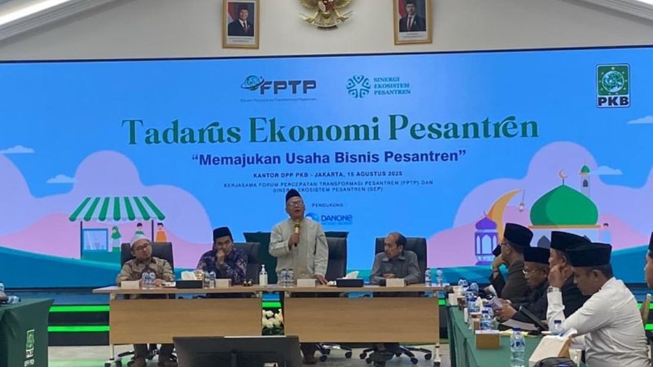 Forum Percepatan Transformasi Pesantren (FPTP) menggelar tadarus ekonomi untuk mendorong kemandirian ekonomi pesantren, mengingat kontribusi besar pesantren dan potensi ekonomi yang belum tergarap maksimal.