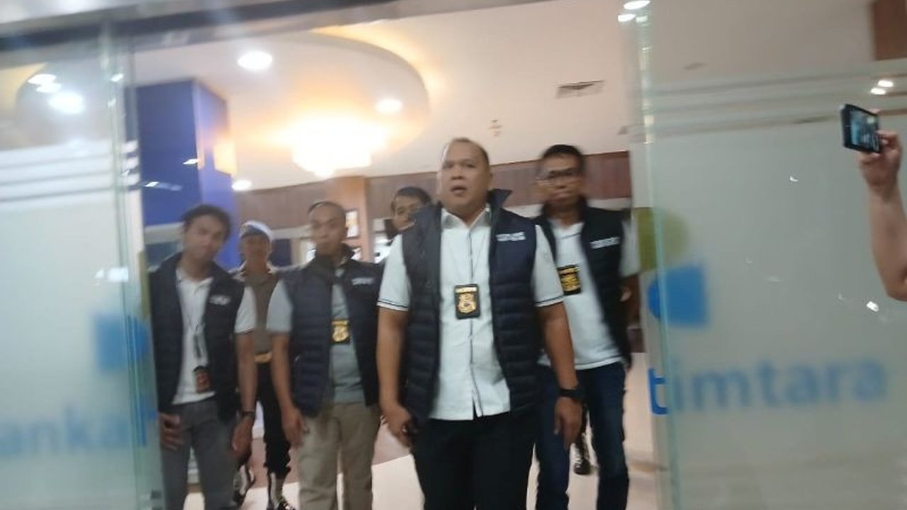 Polda Kaltara berhasil membongkar kasus 47 Kredit Fiktif Bankaltimtara yang berlangsung sejak 2022. Penggeledahan besar-besaran dilakukan, berapa kerugian negara yang ditimbulkan?