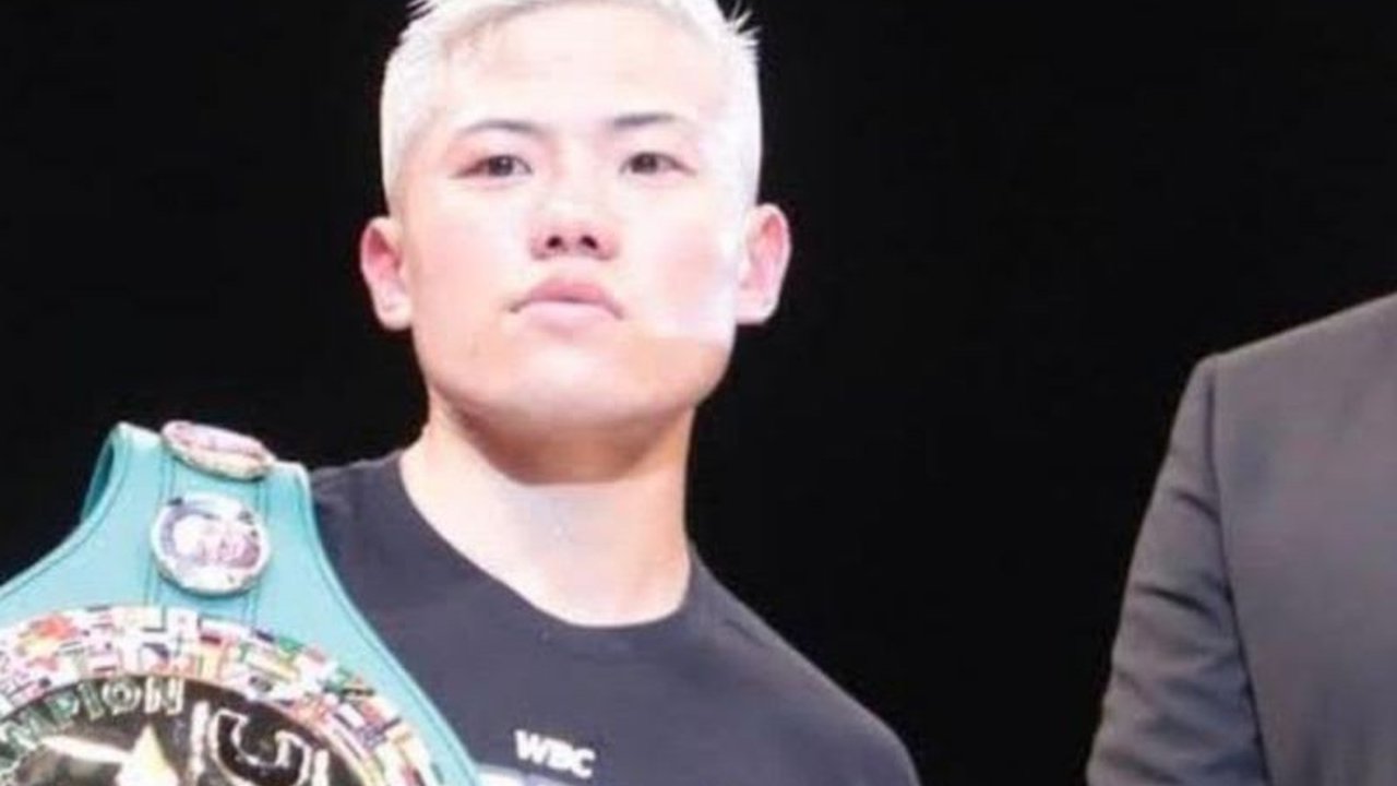 Mantan juara dunia WBC Yudai Shigeoka pensiun dari tinju setelah adiknya, Ginjiro, menjalani operasi otak akibat cedera parah. Apa alasan di balik keputusan berat ini?