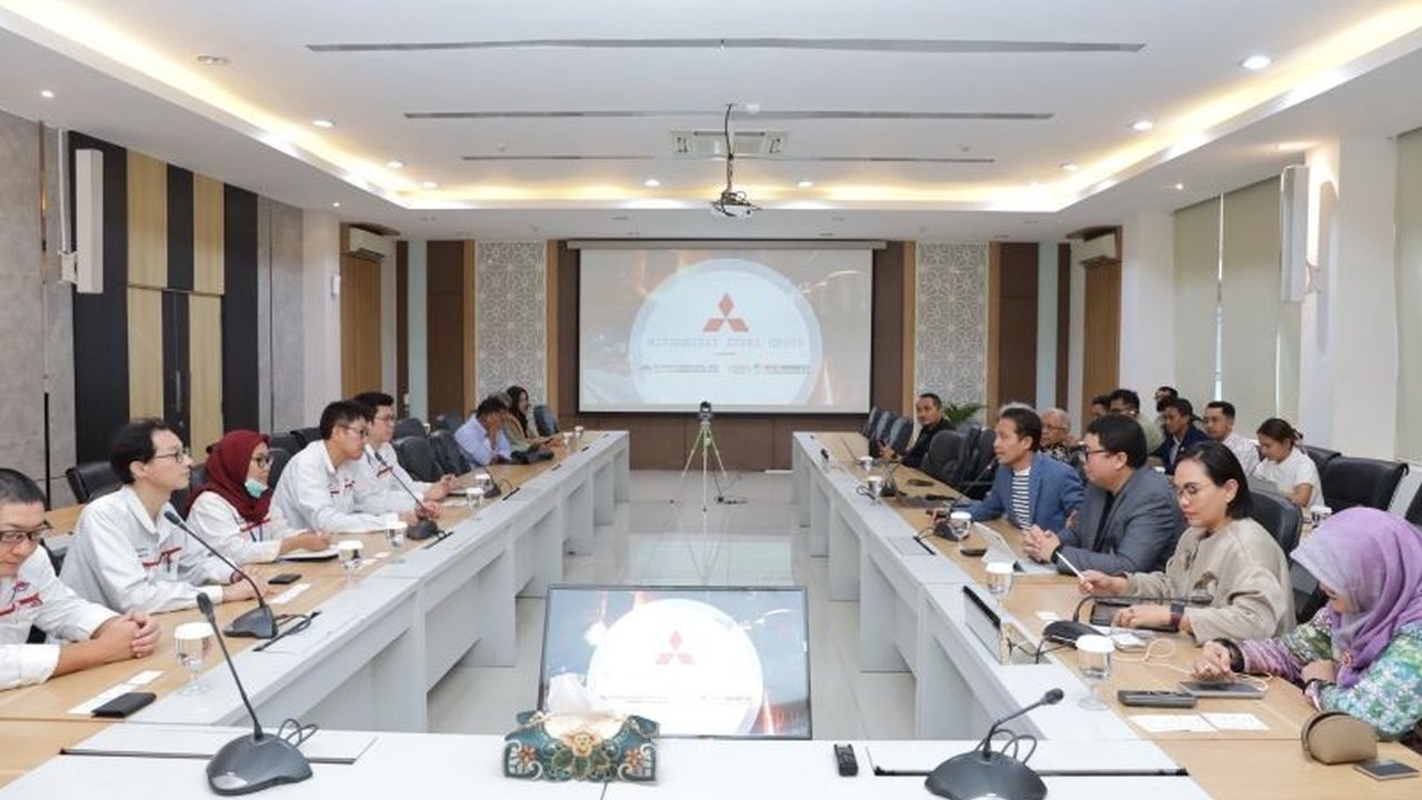 PLN UID Jatim siap pasok listrik industri di kawasan Jawa Timur dengan Integrated Business Solution, memperkuat pertumbuhan ekonomi dan keandalan pasokan energi.