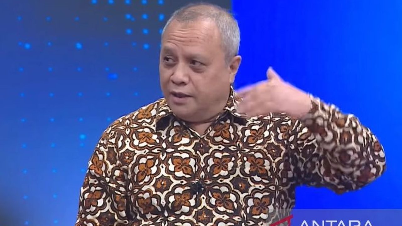 Presiden Prabowo Subianto menegaskan posisi non-blok Indonesia, menunjukkan pemahaman mendalam terhadap risiko Kebijakan Luar Negeri Bebas Aktif yang diwarisi para pendiri bangsa.