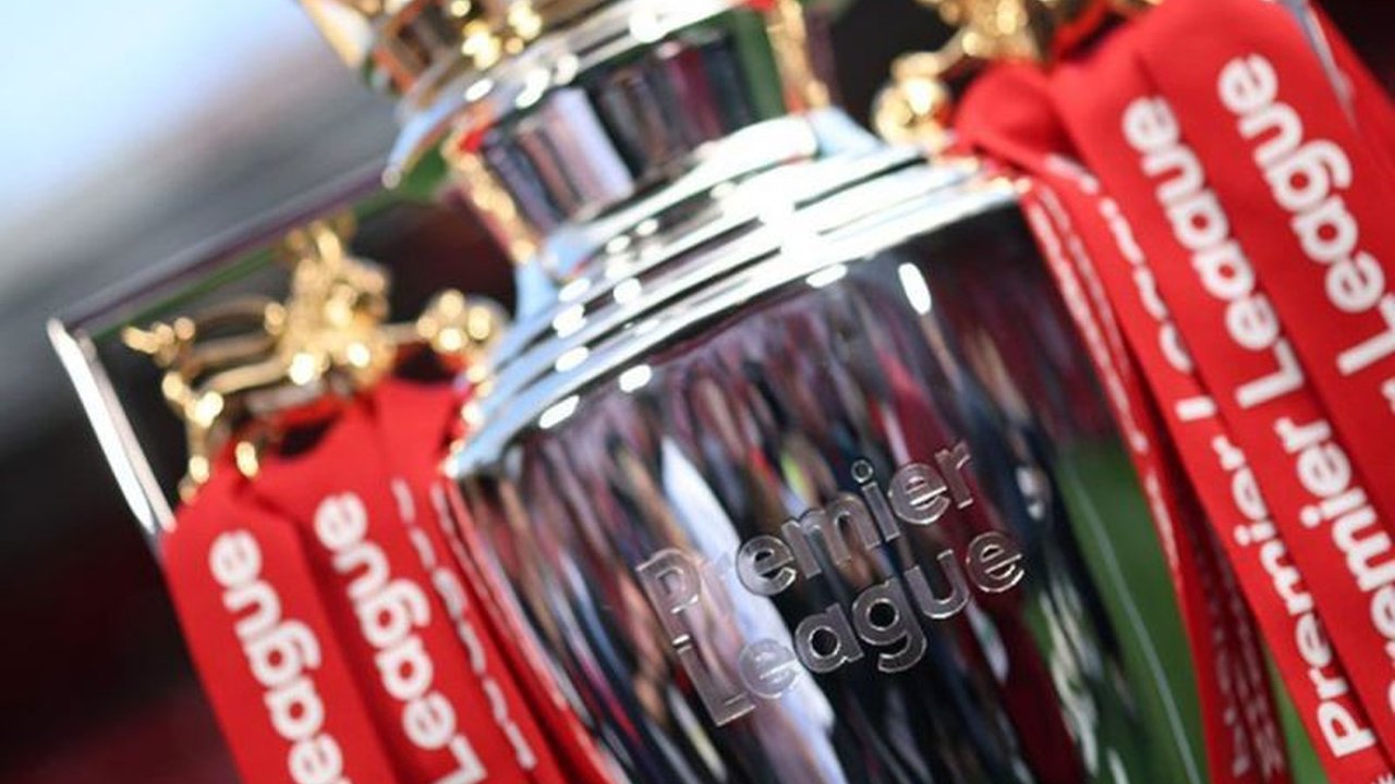 Musim baru Liga Inggris 2025/26 siap bergulir dengan Jadwal Liga Inggris pekan pertama yang penuh kejutan, termasuk duel sengit Manchester United kontra Arsenal. Siapa yang akan unggul?