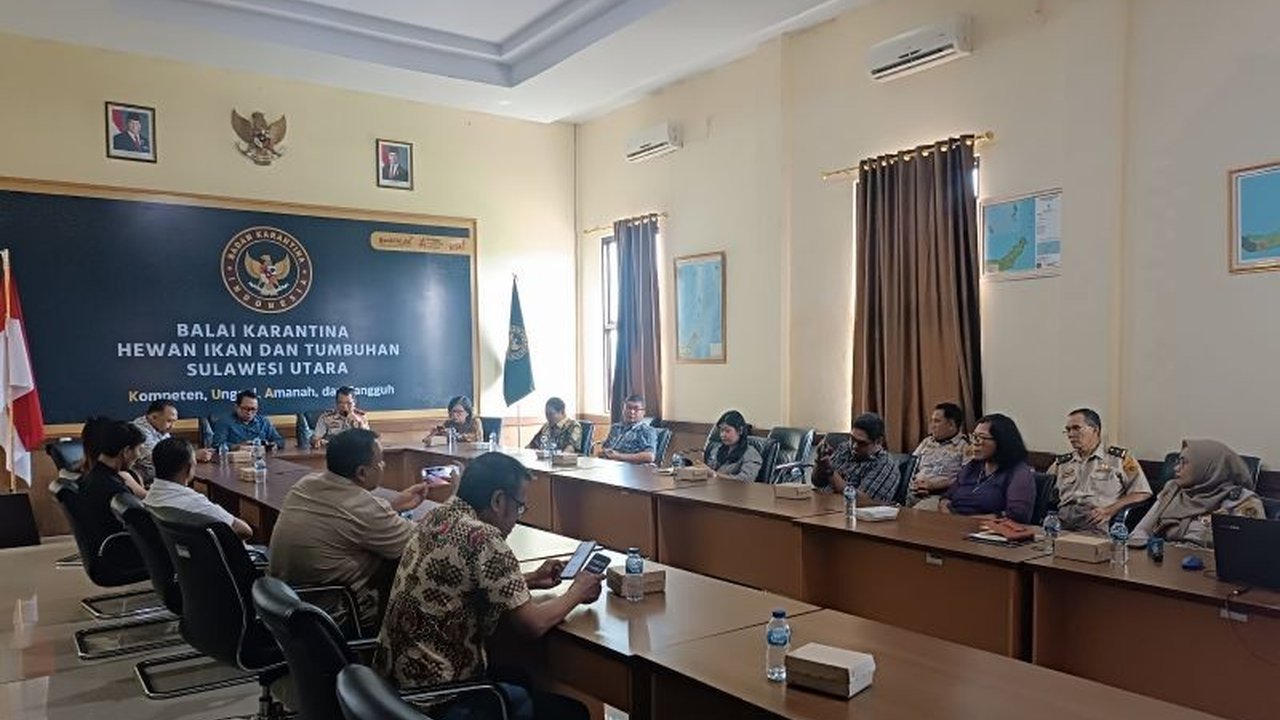 Balai Karantina Sulawesi Utara memperketat pengawasan daging celeng ilegal demi melindungi peternakan lokal dari ancaman penyakit. Langkah ini diambil untuk mencegah krisis demam babi terulang.