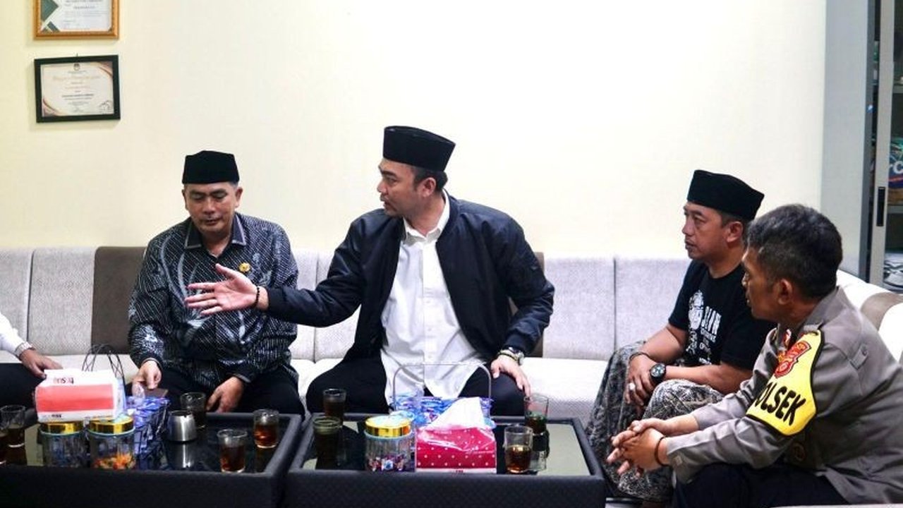 Kementerian Agama (Kemenag) menegaskan komitmennya menjamin hak beribadah di Garut pasca insiden penutupan rumah doa, memicu pertanyaan tentang masa depan kerukunan umat beragama.