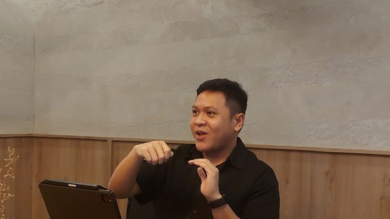 Meskipun faktor genetik berperan, diabetes tetap bisa dicegah. Dokter spesialis penyakit dalam membagikan tips ampuh cegah diabetes genetik dengan perubahan gaya hidup dan pola makan. Simak selengkapnya!