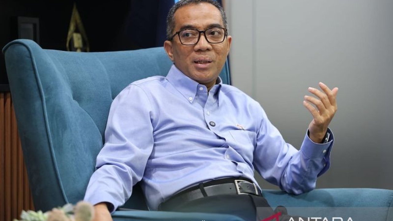 Kementerian Pendidikan Tinggi, Sains, dan Teknologi (Kemdiktisaintek) memperluas peluang Beasiswa Pendidikan ke AS, meningkatkan kualitas SDM Indonesia. Simak upaya kolaborasi strategis ini!