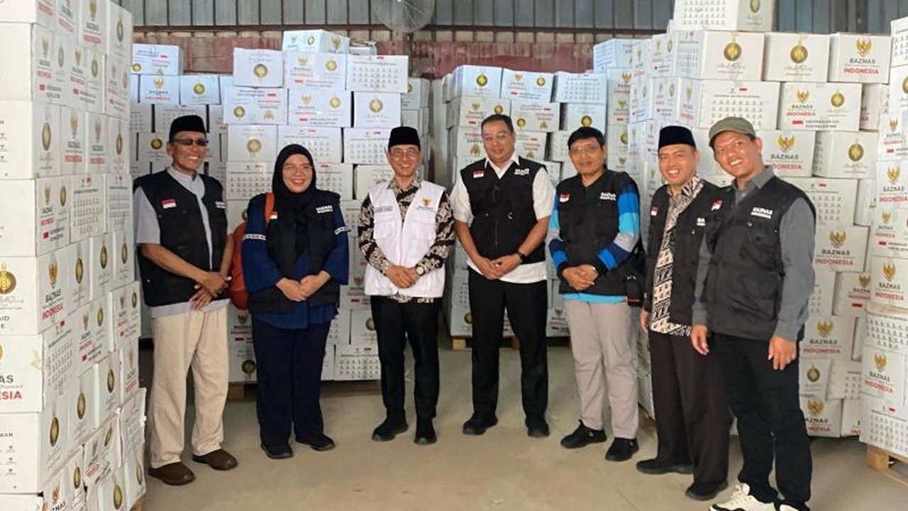 Badan Amil Zakat Nasional (Baznas) RI memastikan kesiapan pengiriman logistik Bantuan Palestina dari masyarakat Indonesia via Mesir, menunggu izin terbang ke Gaza.