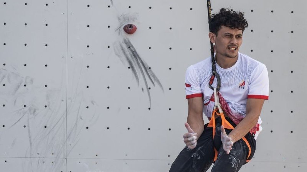 Meskipun tim Veddriq Leonardo belum berhasil meraih medali di nomor speed relay pada Panjat Tebing World Games 2025, kontingen Indonesia tetap menunjukkan performa gemilang dengan raihan medali lainnya. Simak selengkapnya!