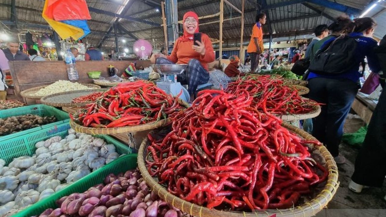 Penyaluran Kredit Papua Barat dan Papua Barat Daya mencapai Rp9,44 triliun pada semester I 2025, melampaui pertumbuhan nasional. Apa pendorong utama peningkatan ini dan bagaimana kualitas kreditnya?