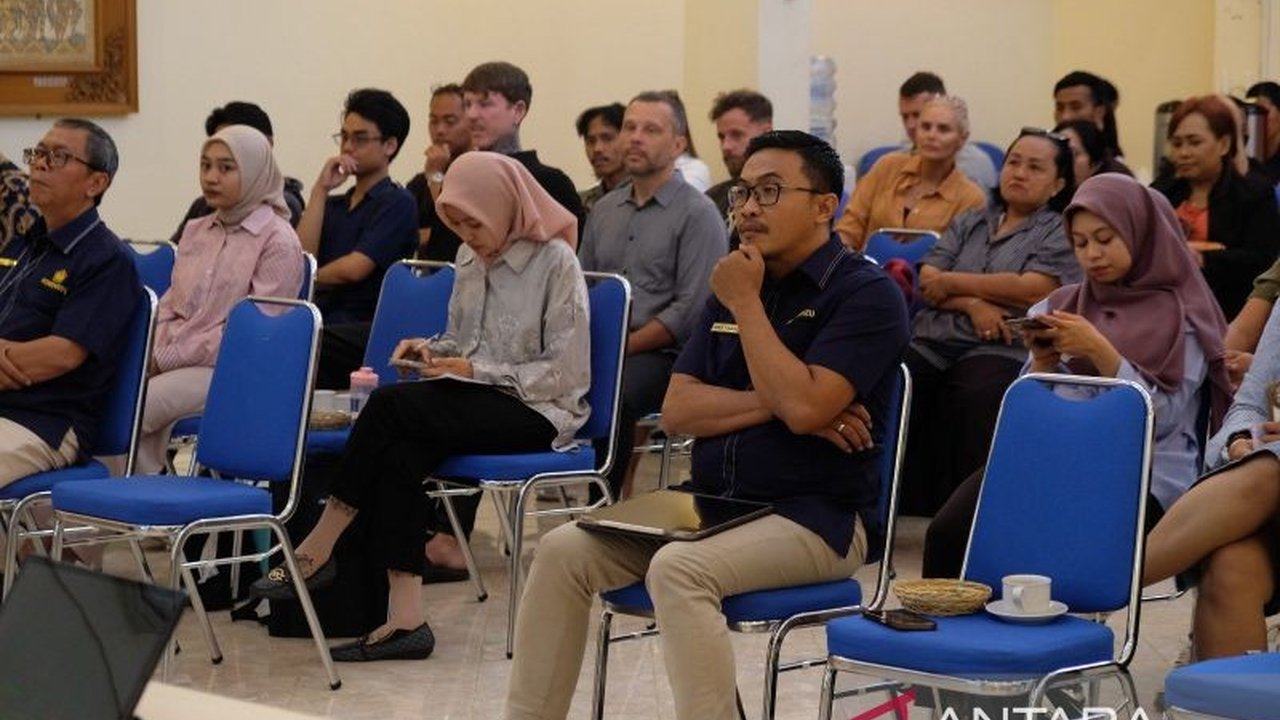 Kantor Pajak Denpasar Barat gencar lakukan edukasi pajak investor asing di Bali, memastikan pemahaman dan kepatuhan terhadap aturan perpajakan di Indonesia.