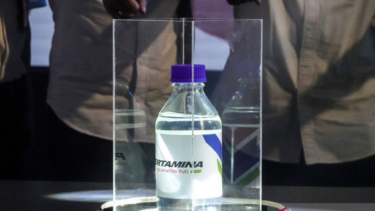 Pertamina hadirkan inovasi Bioavtur Minyak Jelantah sebagai kado HUT RI ke-80, menandai langkah besar menuju kemandirian energi dan keberlanjutan lingkungan Indonesia.