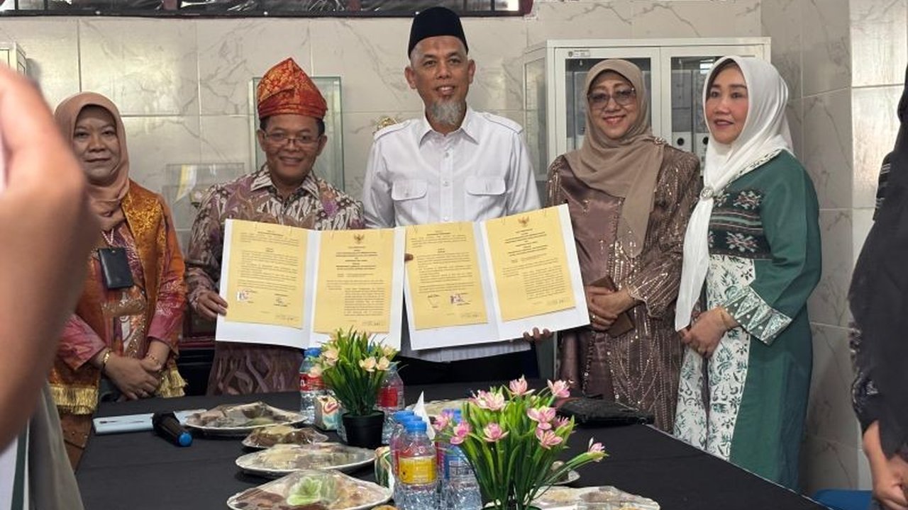 Kemendikdasmen optimistis bantuan buku literasi anak mampu tingkatkan minat baca di sekolah, terbukti di Dumai. Bagaimana dampaknya terhadap skor PISA Indonesia?