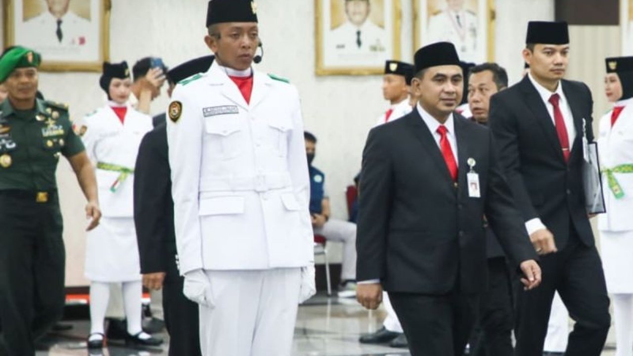 Wagub Jateng Taj Yasin Maimoen akan memimpin upacara HUT Kemerdekaan RI di Pati, sebuah keputusan yang menarik perhatian publik. Mengapa Pati menjadi lokasi pilihan?