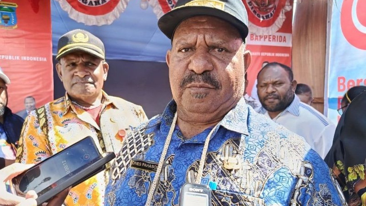 Wakil Gubernur Papua Pegunungan Ones Pahabol membuka pintu kerja sama ekonomi dengan PTFI. Langkah ini diharapkan meningkatkan kesejahteraan masyarakat melalui pasokan hasil bumi lokal.