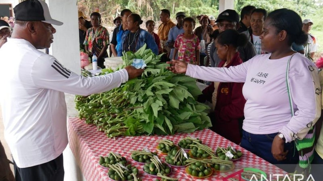 Kehadiran Pasar Rakyat Sobey di Teluk Wondama diharapkan menjadi katalisator utama bagi pertumbuhan ekonomi lokal, membuka akses pasar yang lebih luas bagi masyarakat.
