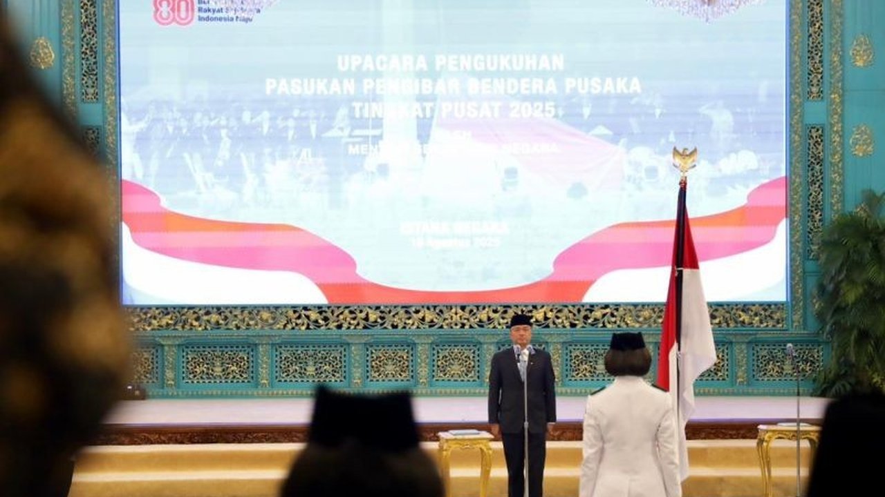 Prosesi Pengukuhan Paskibraka Nasional 2025 telah dilaksanakan. Meskipun Presiden Prabowo mendelegasikan tugas, BPIP menegaskan makna upacara tetap terjaga.